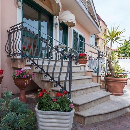 Hotel La Villetta Fiumicino Dış mekan fotoğraf