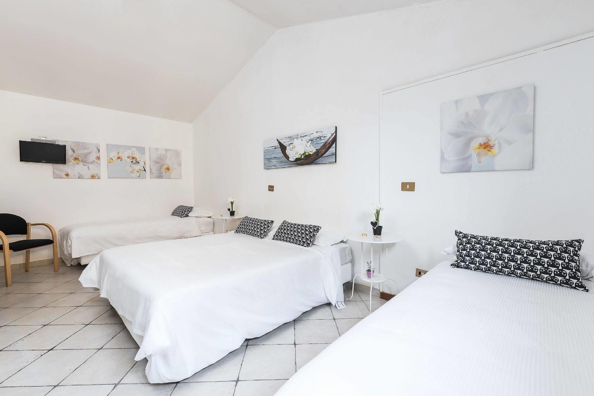 Hotel La Villetta Fiumicino Dış mekan fotoğraf
