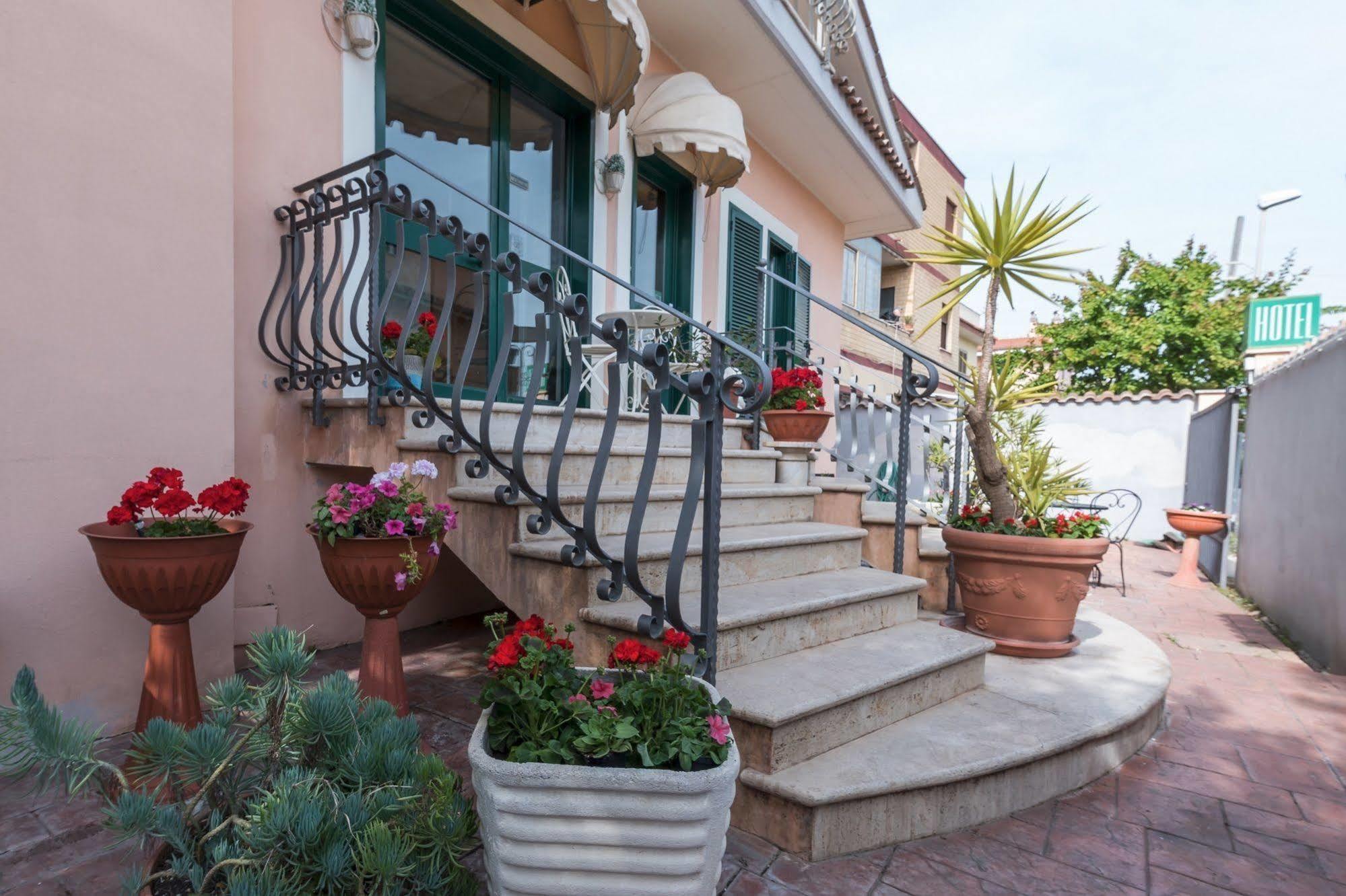 Hotel La Villetta Fiumicino Dış mekan fotoğraf
