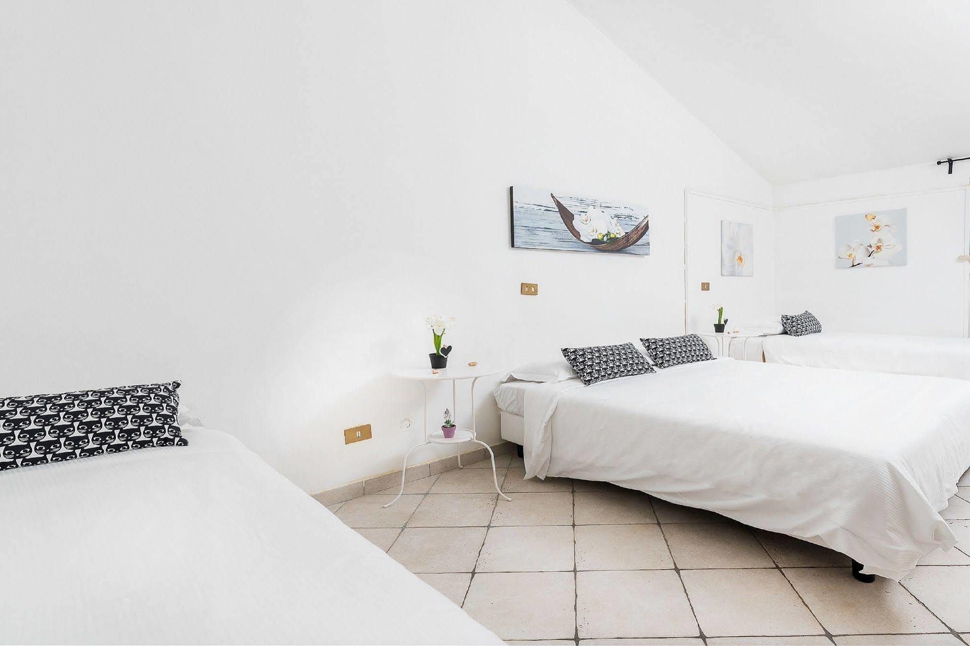 Hotel La Villetta Fiumicino Dış mekan fotoğraf