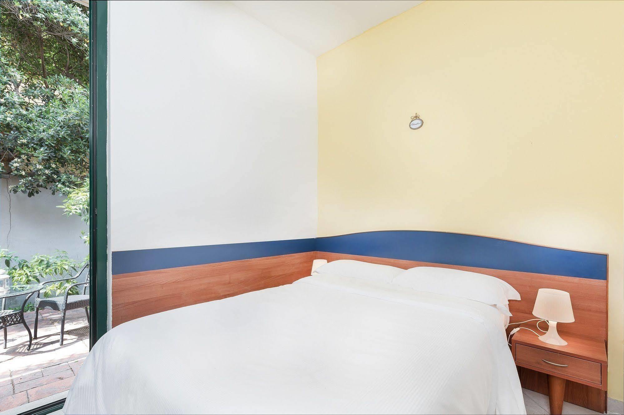Hotel La Villetta Fiumicino Dış mekan fotoğraf