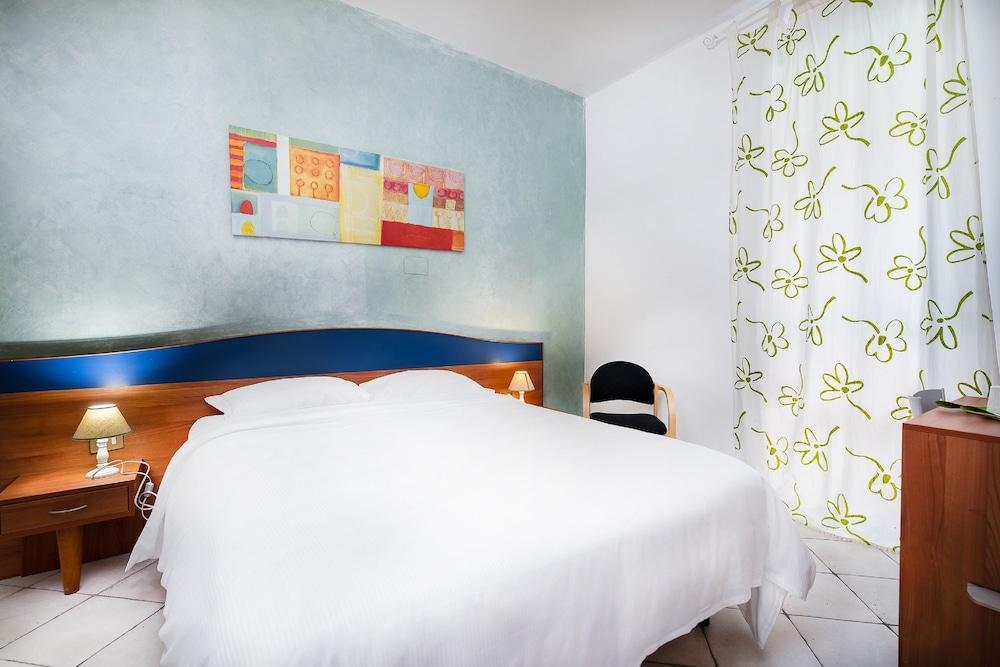 Hotel La Villetta Fiumicino Dış mekan fotoğraf