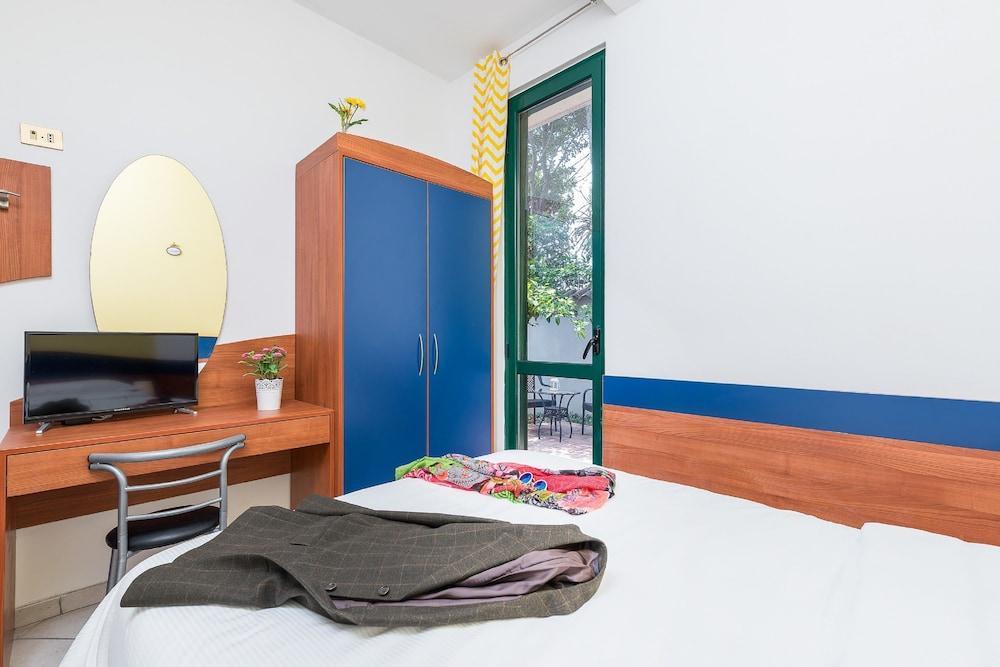 Hotel La Villetta Fiumicino Dış mekan fotoğraf